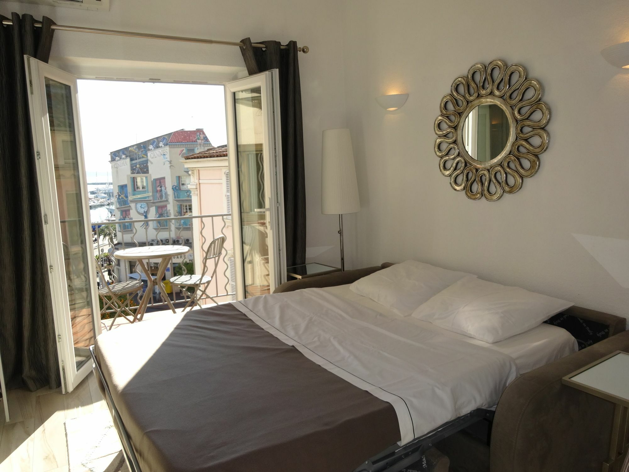 Appartement De Le Port Cannes